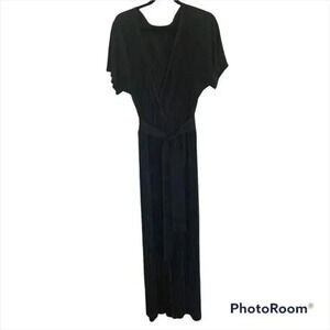 Boohoo  with belt jumpsuit.Pleated